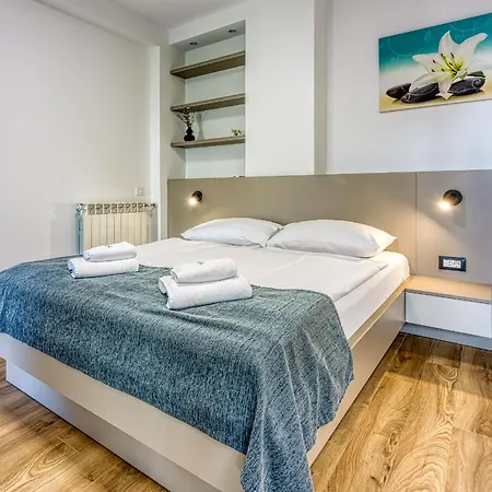 Ladavac Bed & Breakfast 4*