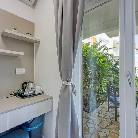Ladavac Bed & Breakfast