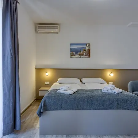 Bed & Breakfast Ladavac 4*