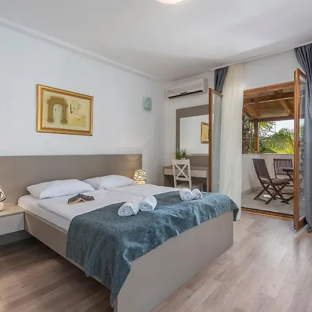 Bed & Breakfast Ladavac